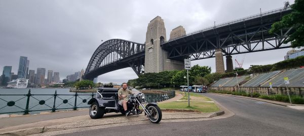 Wild ride harbour bridge opera house