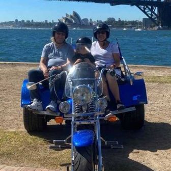 Greg,﻿ Donna & Archer On A 30 Minute Harbour Bridge Rumble