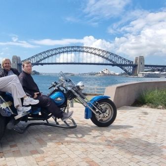 Jo, Jenny & Harriett's 45  Minute Harbour Bridge Trike Rumble