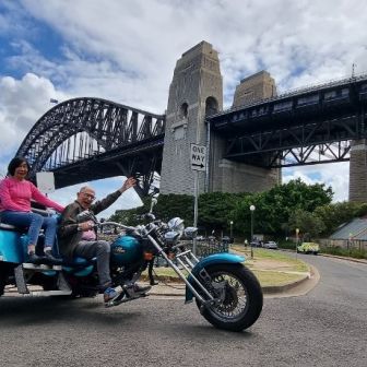 Lily﻿ & Alex's Sydney Sights Trike Tour