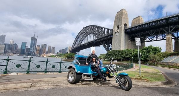 Wild ride harbour bridge opera house