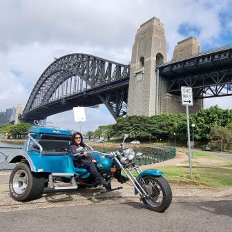 Margaret﻿ & Murray Enjoying aA 1 Hour Sydney Sights Trike Tour