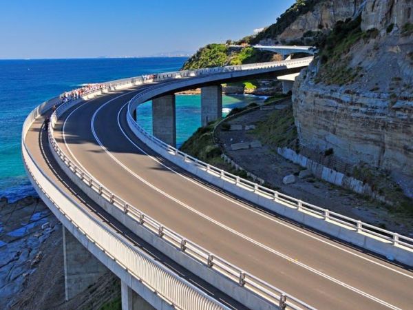 Sea cliff bridge stanwell tops